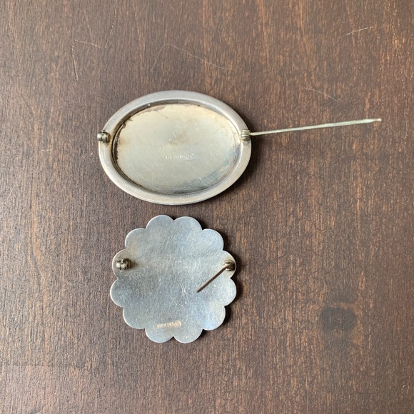 2x Sterling Silver Brooches - Engraved Flower & Leaves - Picture 10 of 10